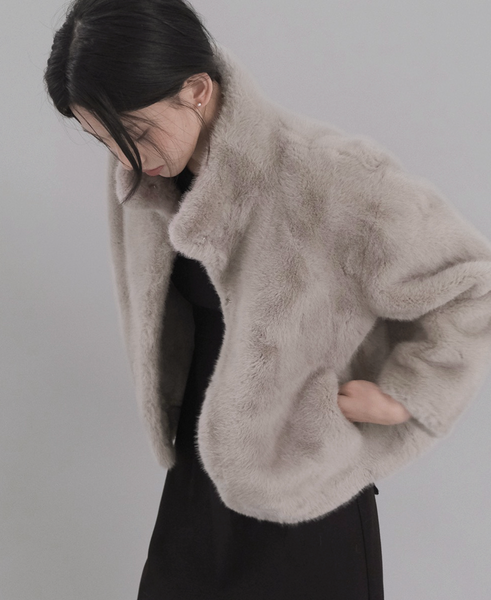 [SLOWAND] Snow Real Soft Fur Jacket