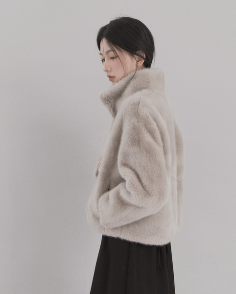 [SLOWAND] Snow Real Soft Fur Jacket