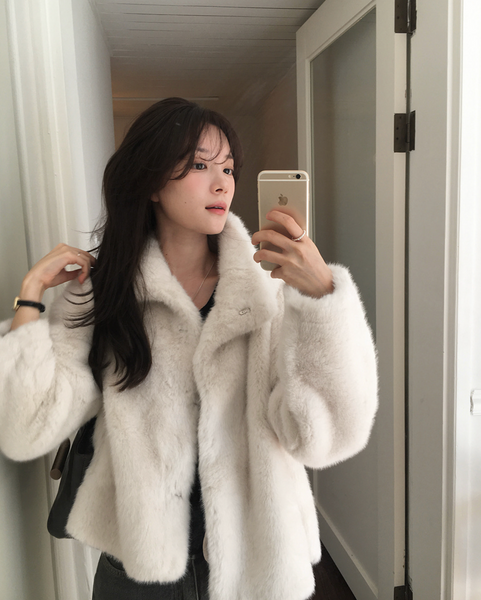 [SLOWAND] Snow Real Soft Fur Jacket