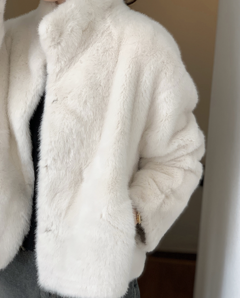 [SLOWAND] Snow Real Soft Fur Jacket