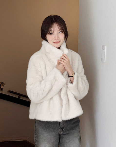 [SLOWAND] Snow Real Soft Fur Jacket