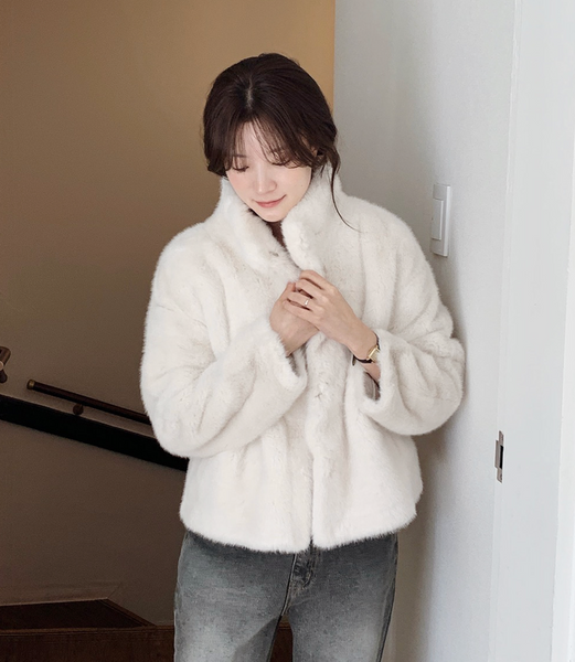 [SLOWAND] Snow Real Soft Fur Jacket