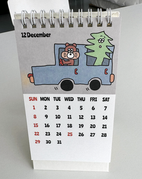 [scooty studio] 2025 Desk Calendar