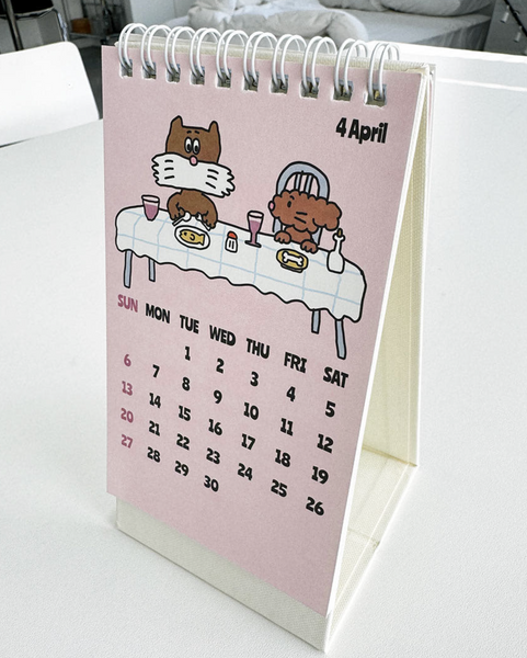 [scooty studio] 2025 Desk Calendar