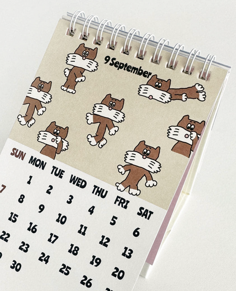 [scooty studio] 2025 Desk Calendar