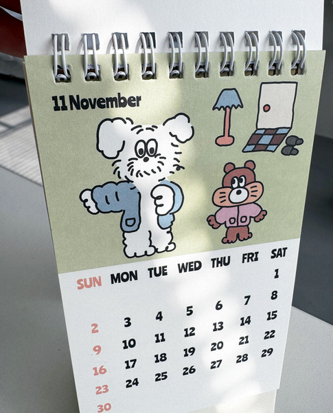 [scooty studio] 2025 Desk Calendar