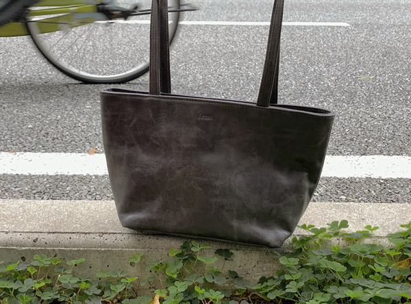 [SLOWAND] # LENTO Pebble Cracker Shoulder Bag