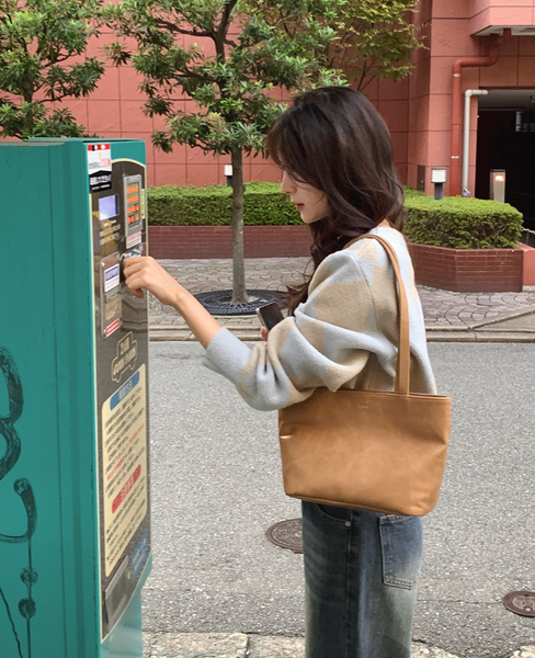 [SLOWAND] # LENTO Pebble Cracker Shoulder Bag