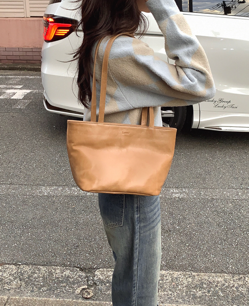 [SLOWAND] # LENTO Pebble Cracker Shoulder Bag