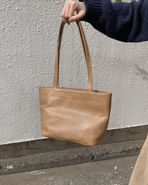 [SLOWAND] # LENTO Pebble Cracker Shoulder Bag