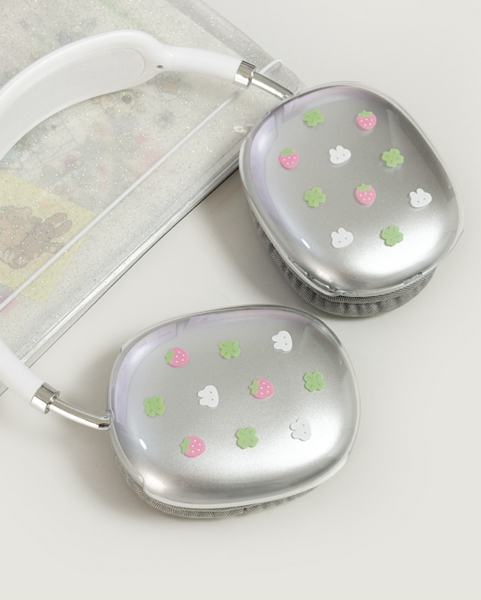 [monani studio] Clover Strawberry Rabbit Airpods Max Case