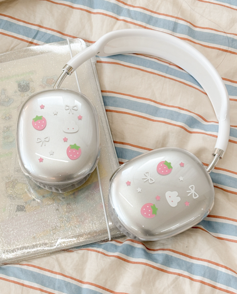 [monani studio] Strawberry Rabbit Ribbon Airpods Max Case