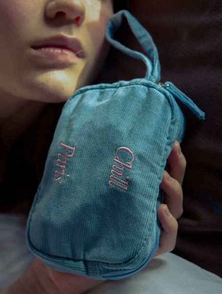 [HOTEL PARIS CHILL] Easy-peasy Corduroy Pouch (Sky)