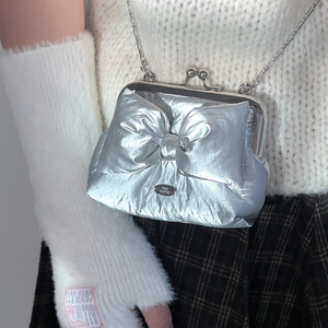 [Peakdrawing] Silver Ribbon Puffer Frame Mini Bag