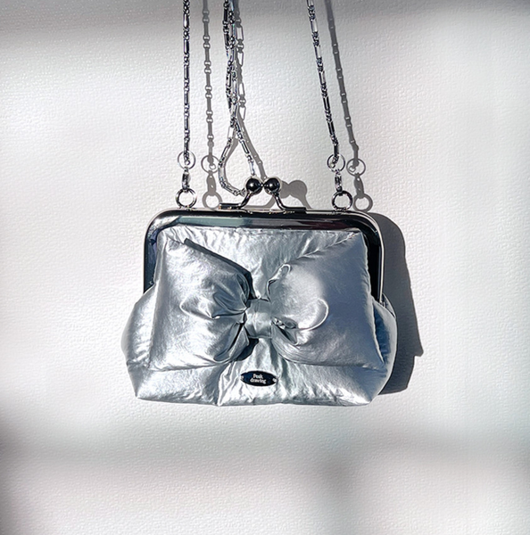 [Peakdrawing] Silver Ribbon Puffer Frame Mini Bag