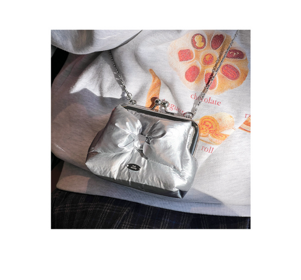 [Peakdrawing] Silver Ribbon Puffer Frame Mini Bag