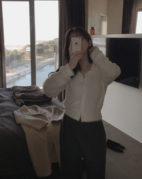 [SLOWAND] # SLOWMADE Light Fit Soft Fur Collar Cardigan