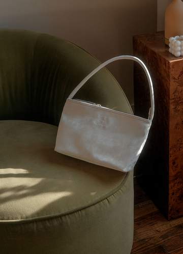 mucu and ebony] Near Flat Bag Mucu Grey – Ohue