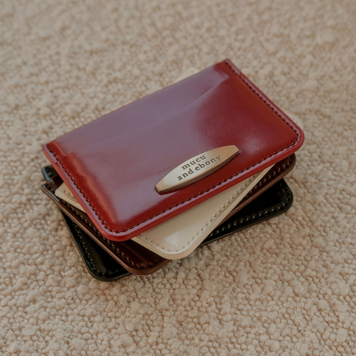 [mucu and ebony] Dessert Card Wallet Red Velvet