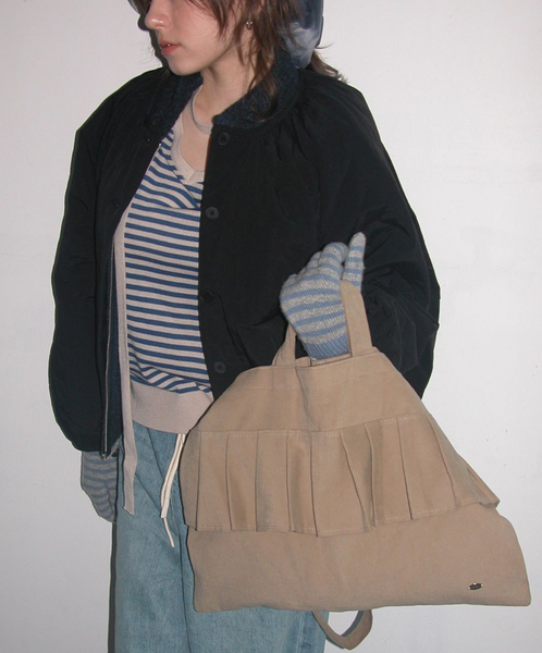 [VOOR] Washing Cotton Ruffle Hand & Cross Bag Beige