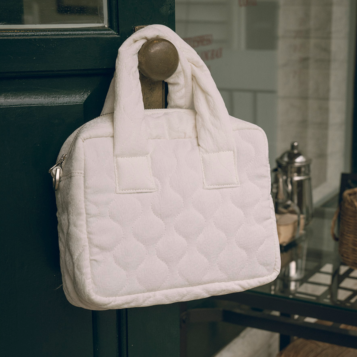 [VANONE ATELIER] Grandma Square Padding Bag Ivory