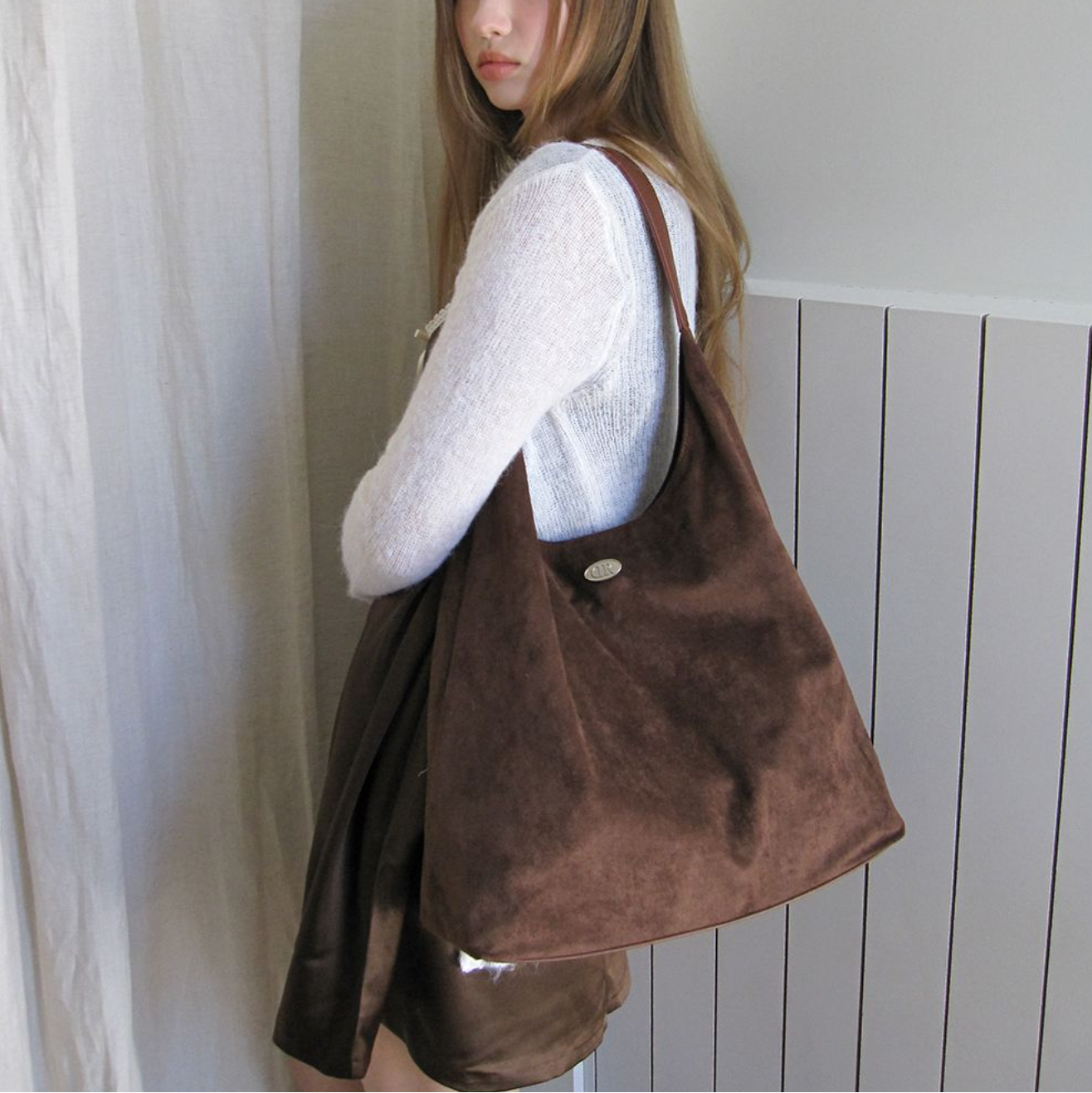 [DUMARO] Merci Suede Shoulder Bag / Coffee