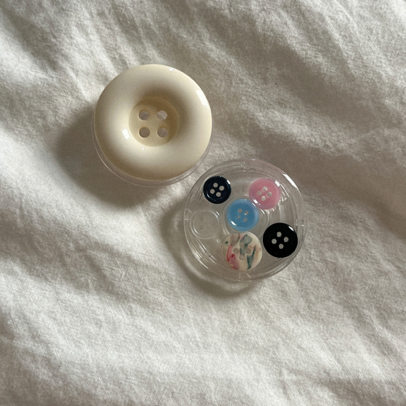 [Mademoment] Vintage Colour Button Grip Tok