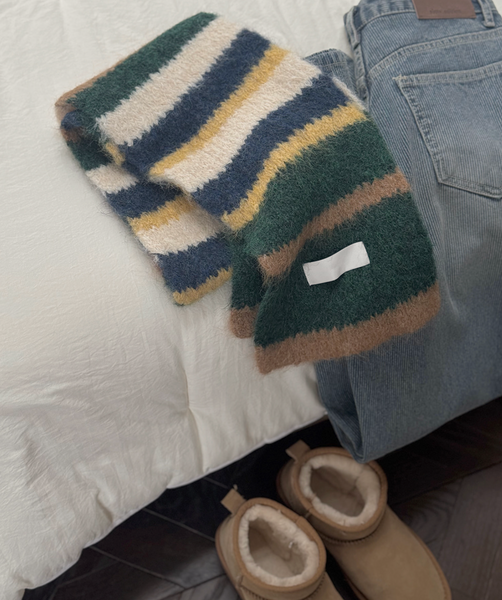 [SLOWAND] Tone on Tone Colouring Knitwear Muffler