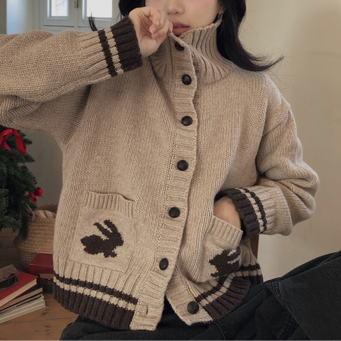 [VINVLE] Rabbit Button High-Neck Cardigan