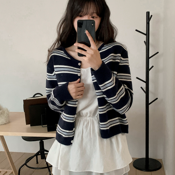 [SHOPPERLAND] Blue Fluffy Stripe Knit Cardigan