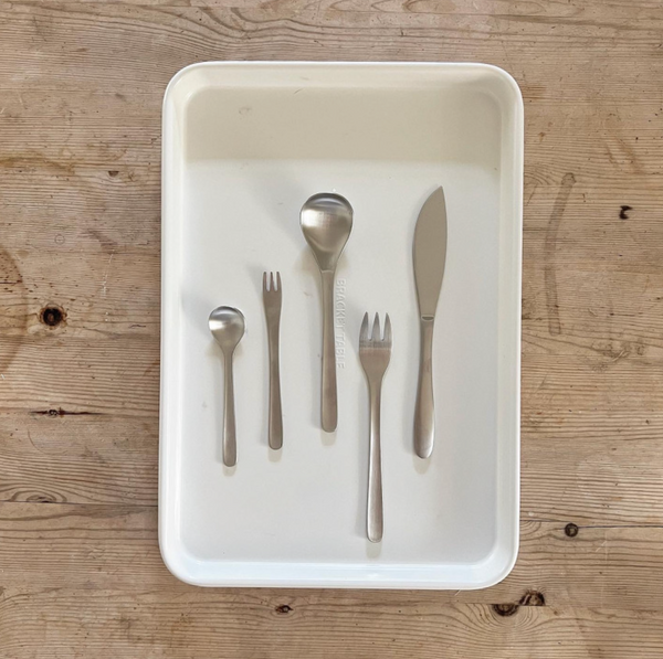 [Bracket Table] Porky Cutlery