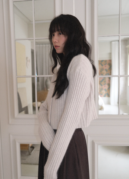 [WITHBLOOM] Raccoon Wool Golgi Crop Cardigan Ivory
