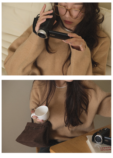 [WITHBLOOM] Gabriel Round Neck Knit Camel Beige