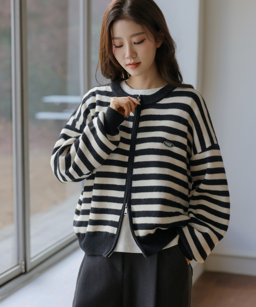 [FRENCHCHIC] Embroidery Two-Way Knit Zip-Up Cardigan