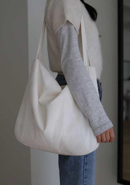 [mucu and ebony] More Mellow Bag Ivory