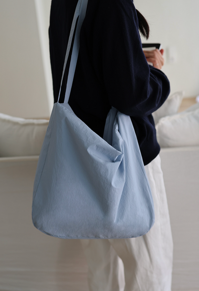 [mucu and ebony] More Mellow Bag Blue