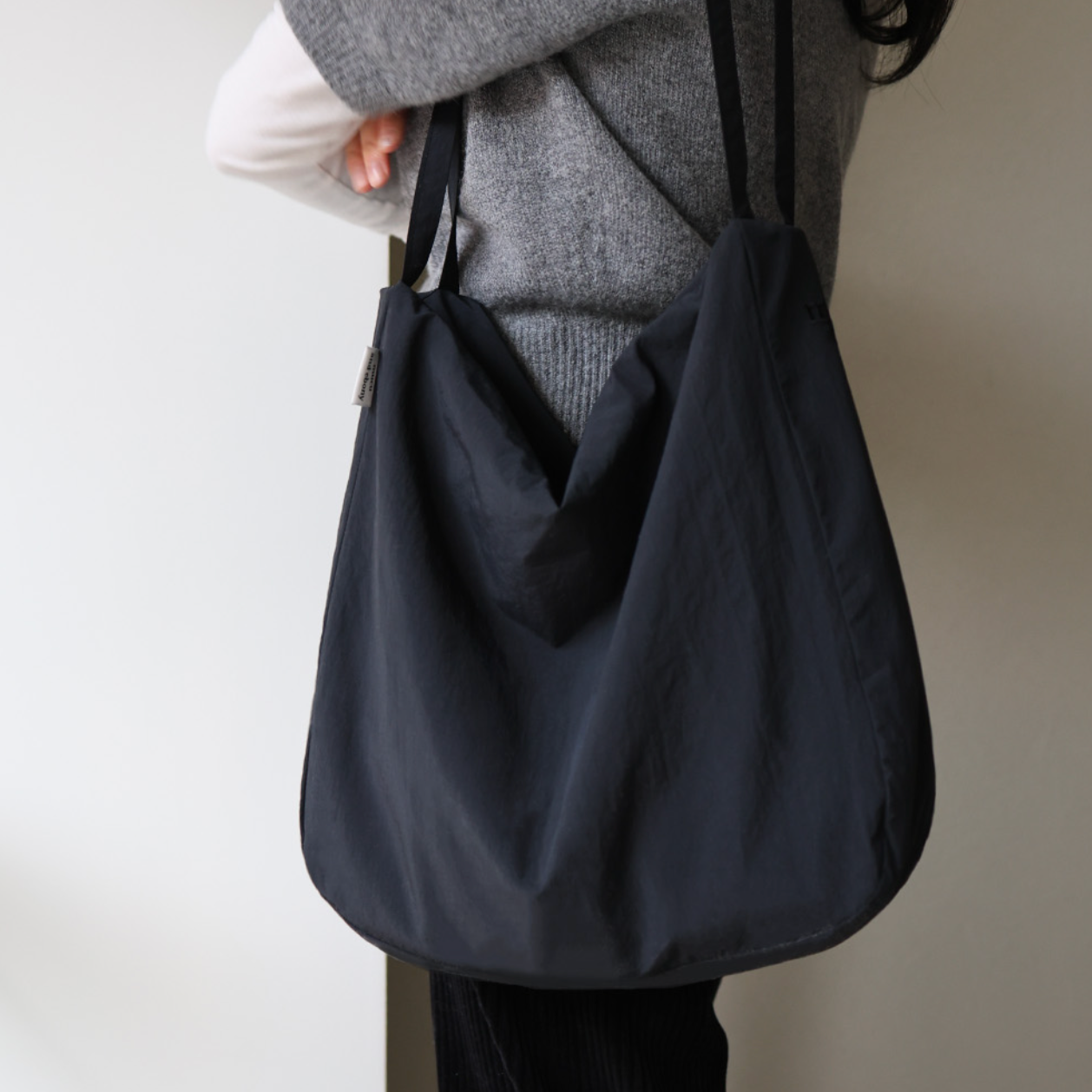 [mucu and ebony] More Mellow Bag Black