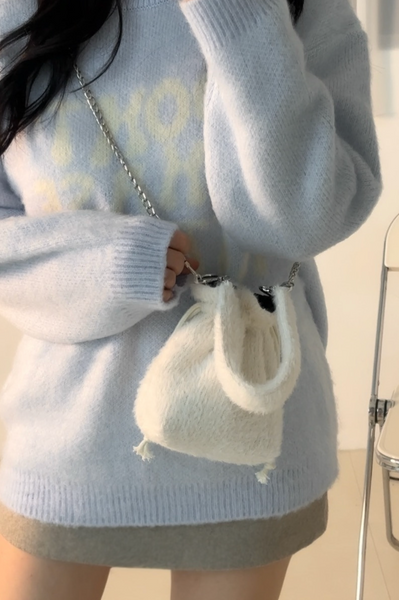 [NOT THINK] White Pouch Bag