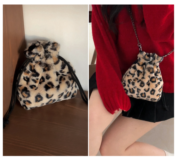 [NOT THINK] Leopard Pouch Bag