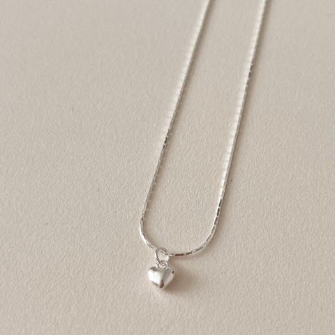 [aube n berry] Ari Mini Heart Pendant Boxchain Necklace