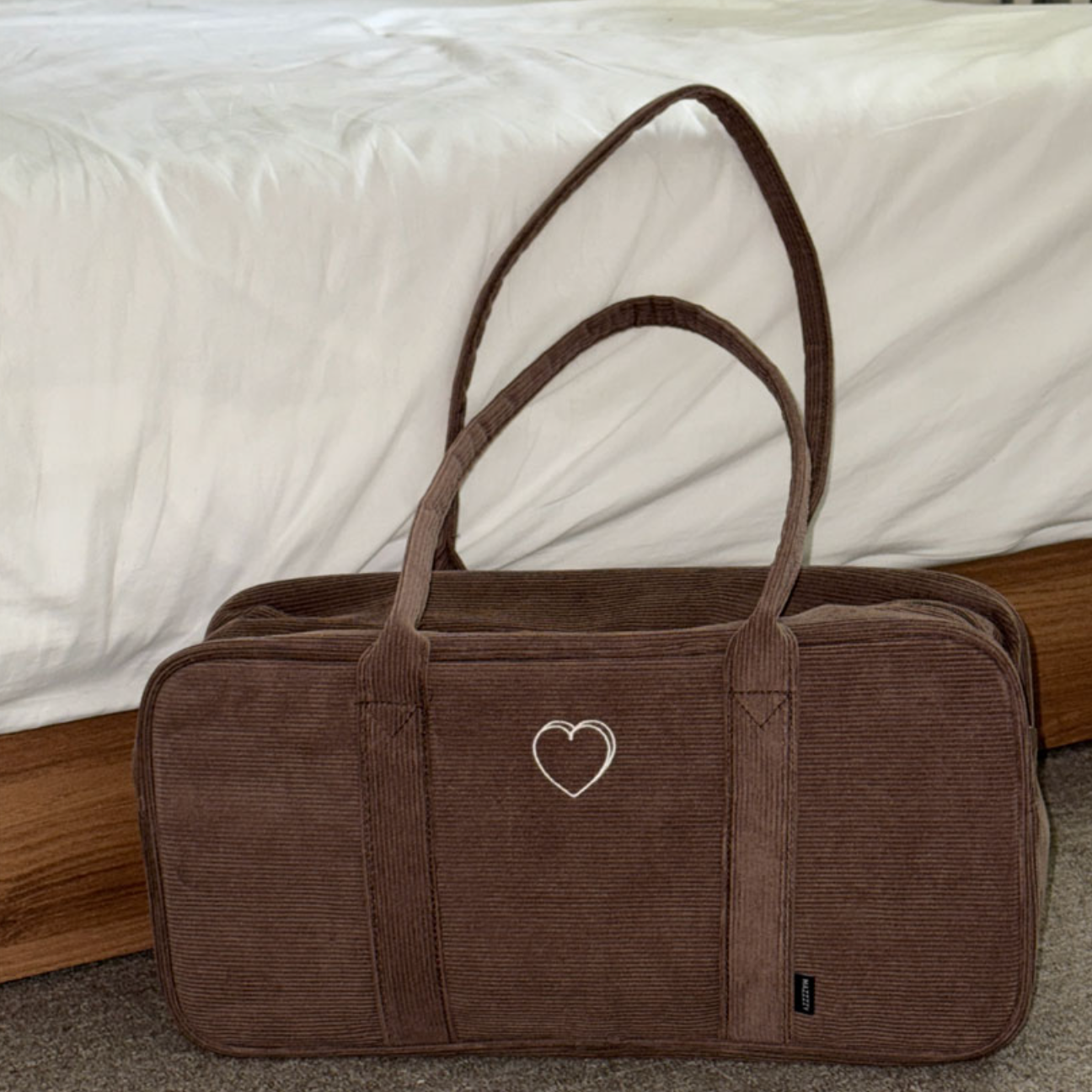 [MAZZZZY] Corduroy Signature Boston Bag Chestnut Brown