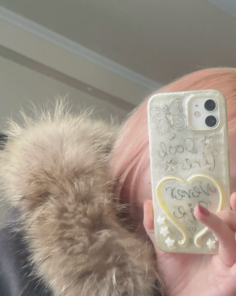 [Lilwsth] Cool girls Never die Phone Case