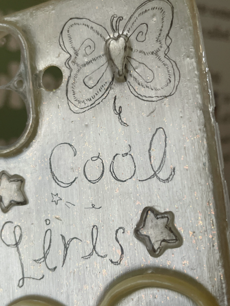 [Lilwsth] Cool girls Never die Phone Case