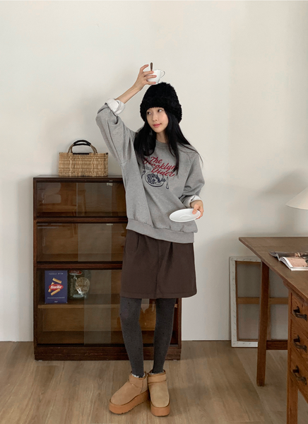 [98°C] Dining Printed Fleece Sweatshirt