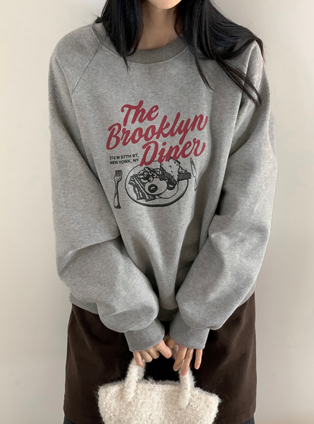 [98°C] Dining Printed Fleece Sweatshirt