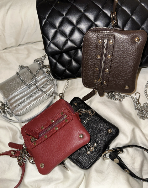 [DEINET] DEINET STUD CROSS CHAIN WALLET