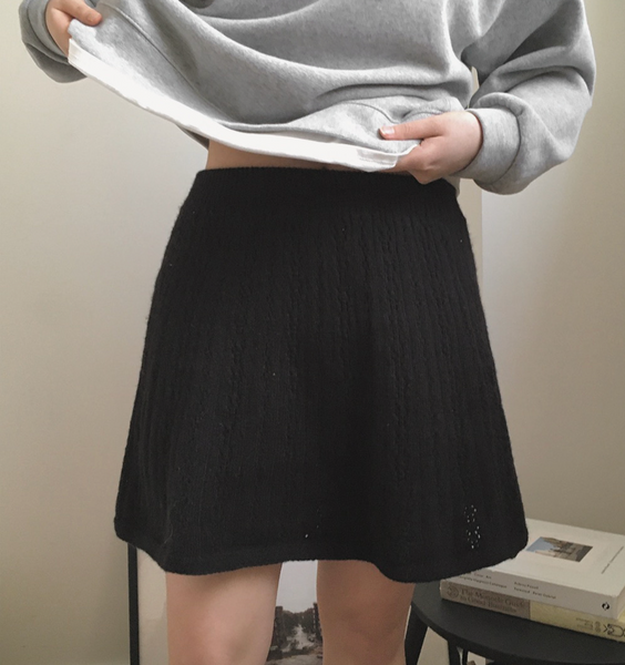 [SLOWAND] Soy Vintage Knit Skirt