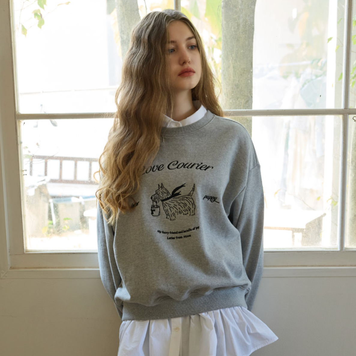 [Letter from Moon] Love Carrier Sweatshirt (Melange Gray)