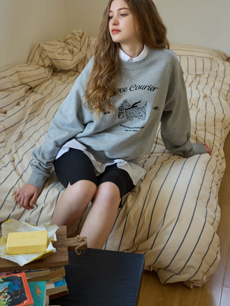 [Letter from Moon] Love Carrier Sweatshirt (Melange Gray)