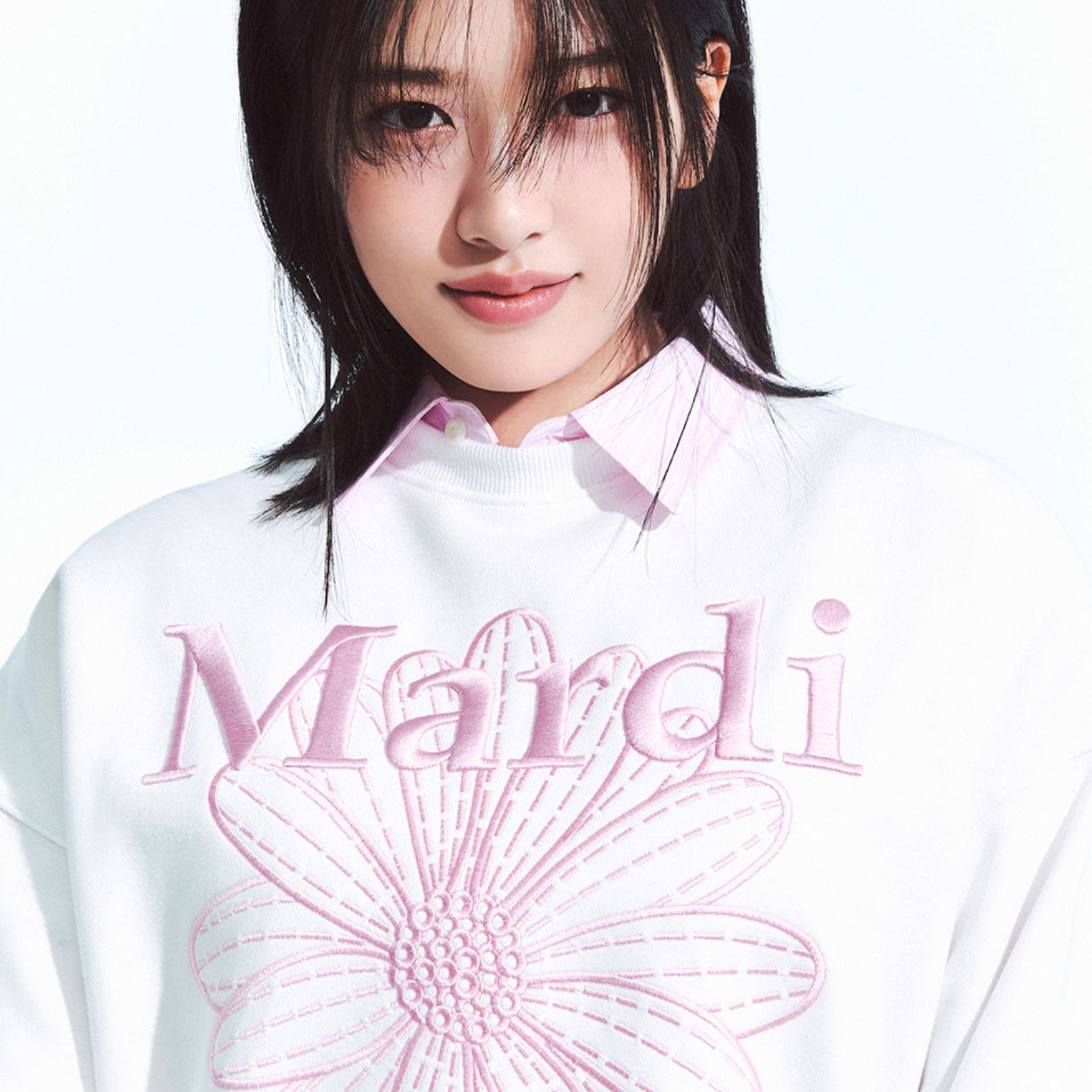 [MARDI MERCREDI] SWEATSHIRT FLOWERMARDI NEEDLEWORK WHITE PINK